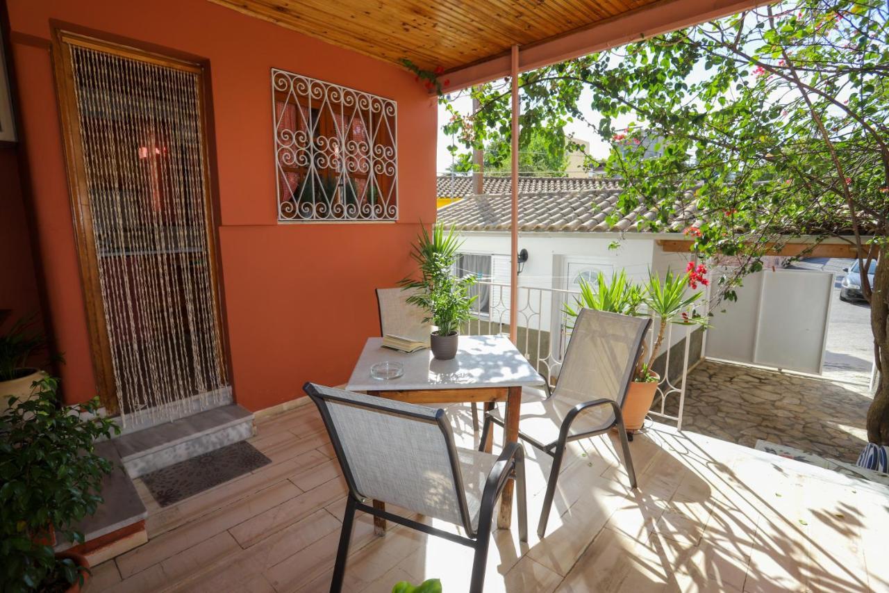 Family House At Corfu Town Apartment *